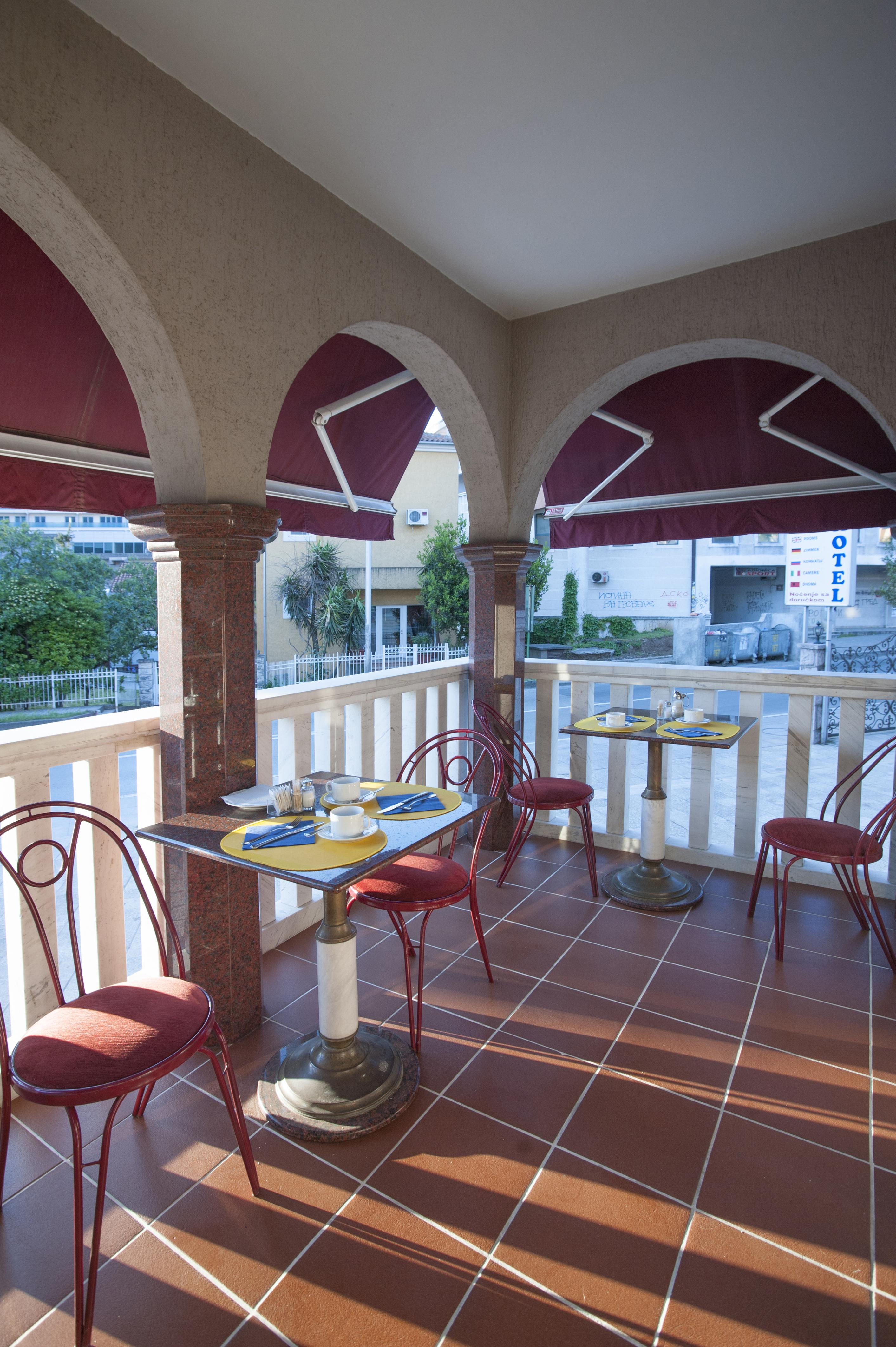 Hotel Vila Lux บุดวา ภายนอก รูปภาพ