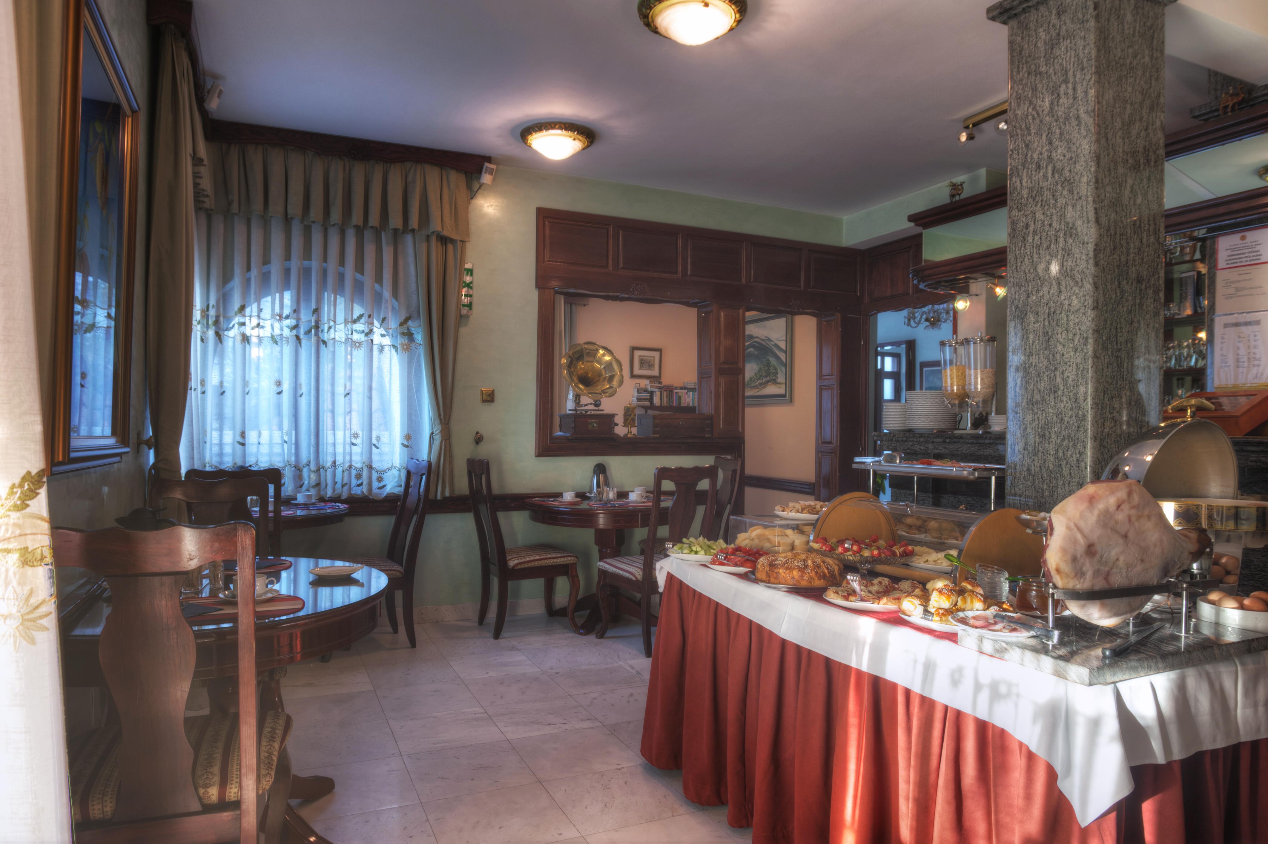 Hotel Vila Lux บุดวา ภายนอก รูปภาพ
