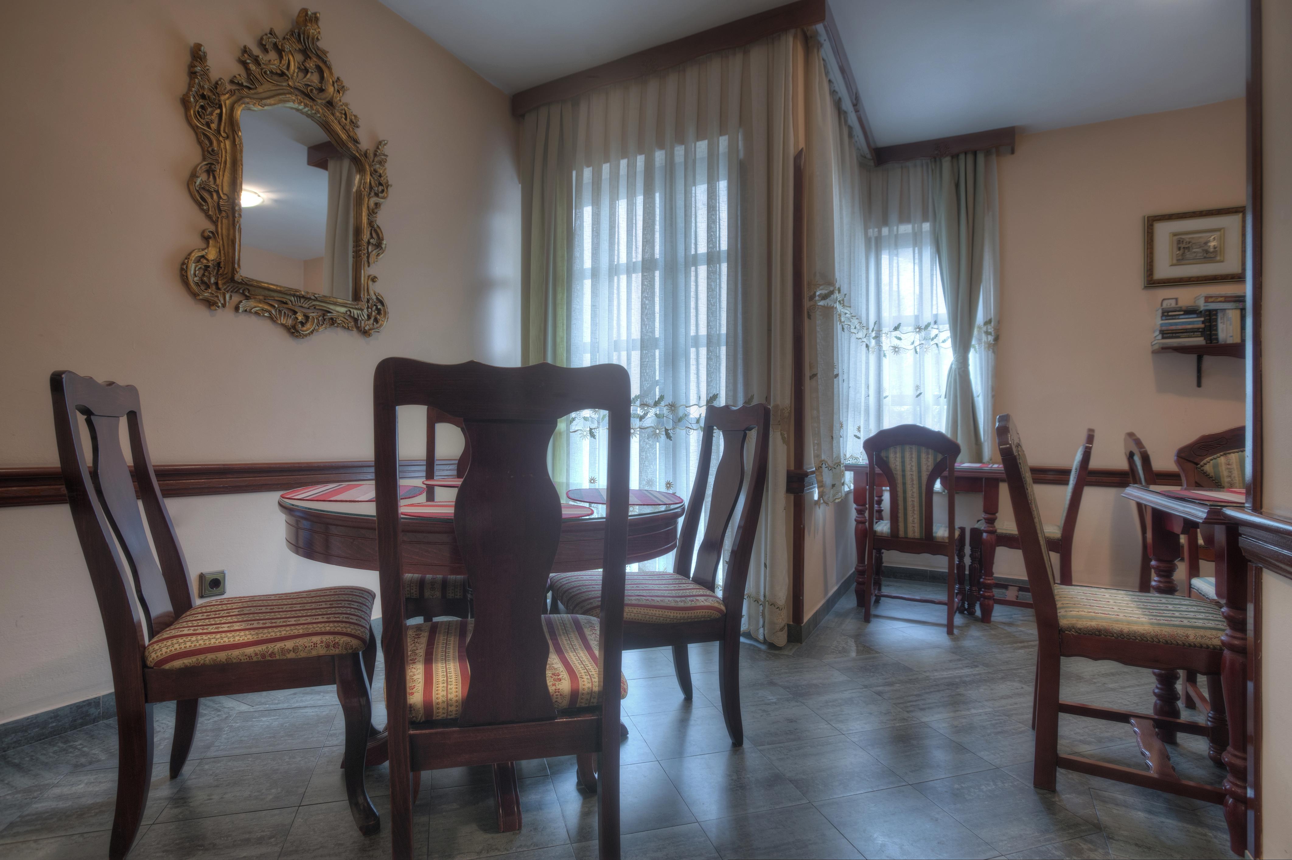 Hotel Vila Lux บุดวา ภายนอก รูปภาพ