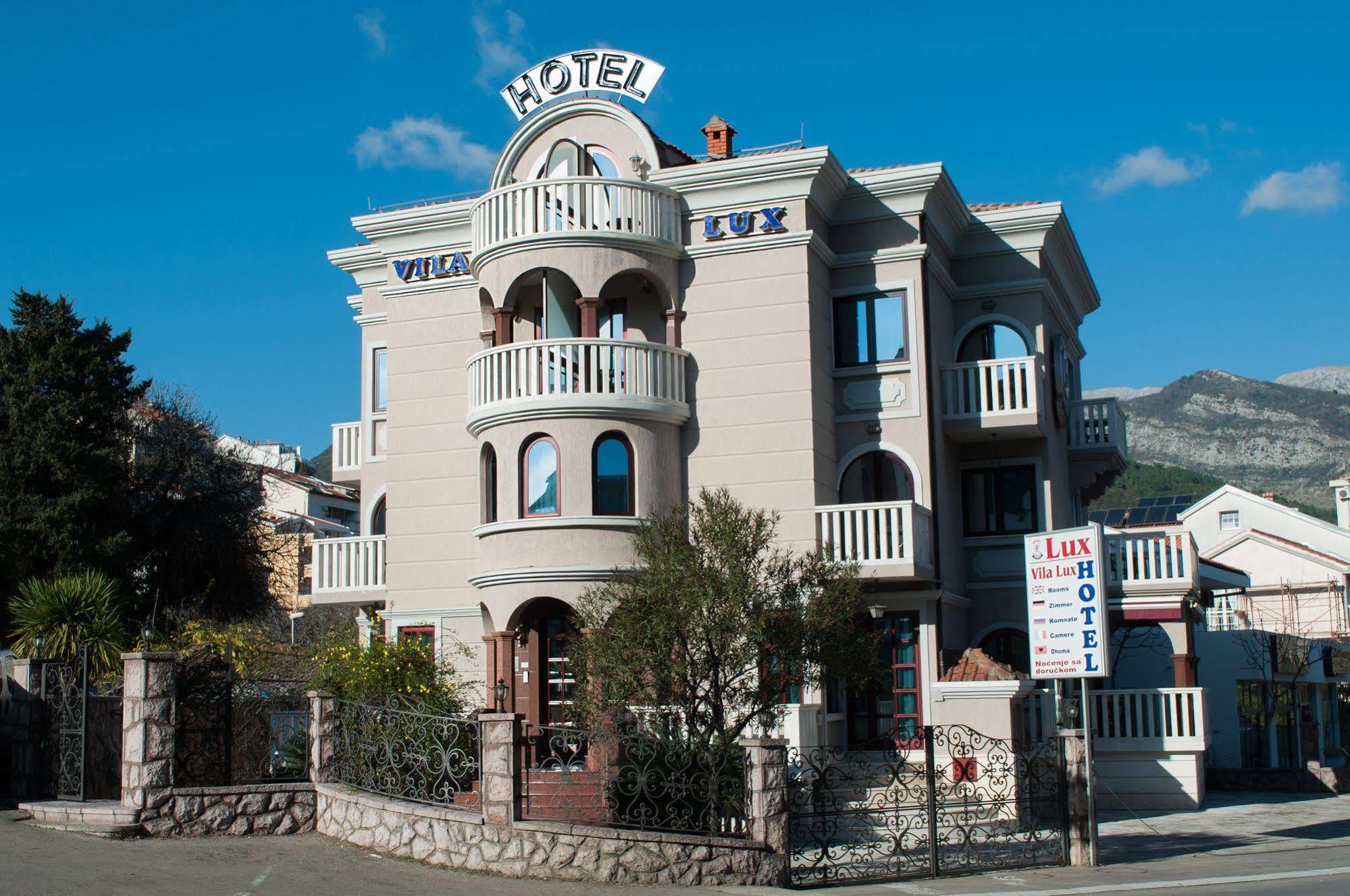 Hotel Vila Lux บุดวา ภายนอก รูปภาพ